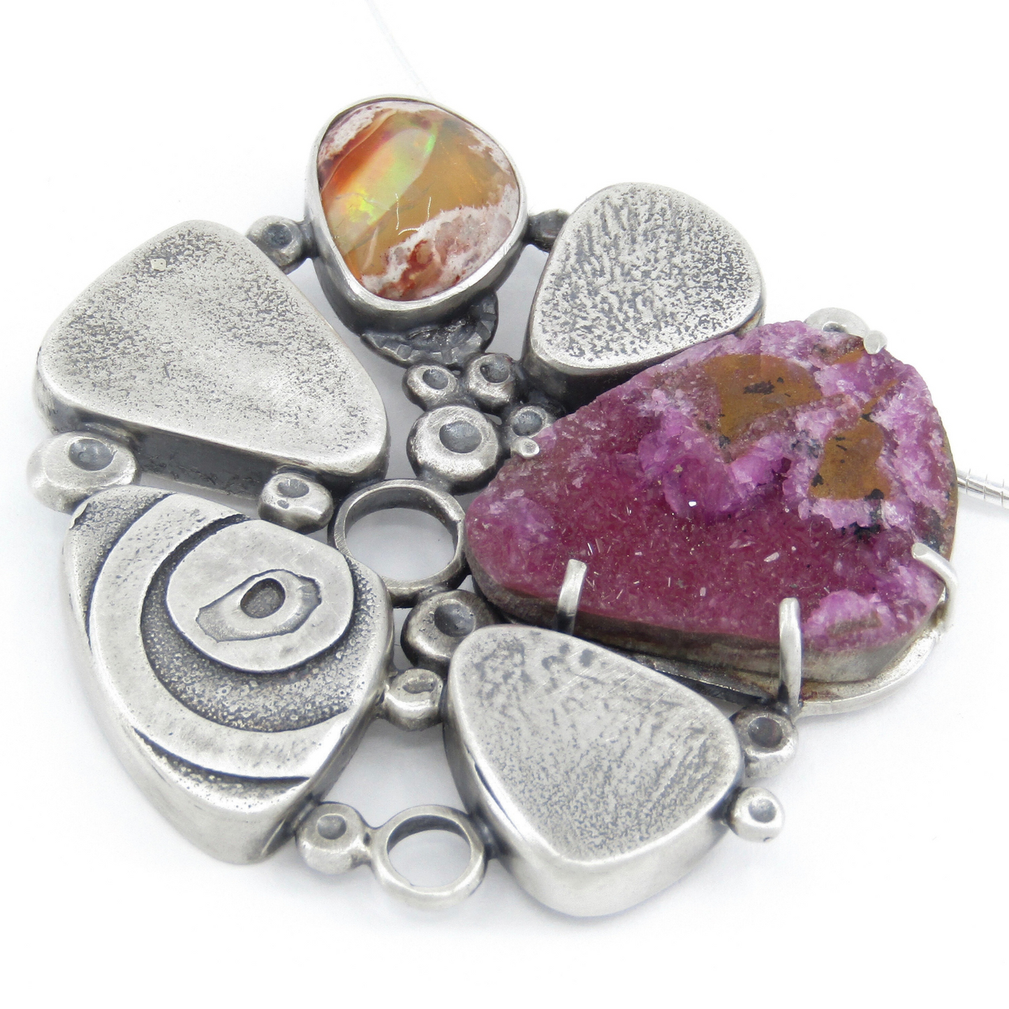 2025  May 15, 16, 17, The Art of Metal Manipulation with Lesley Aine McKeown is coming to Diane Weimer's studio. Cost-$575.